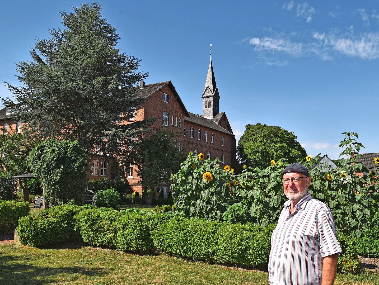 Blühender Klostergarten auch ohne Franziskanermönche