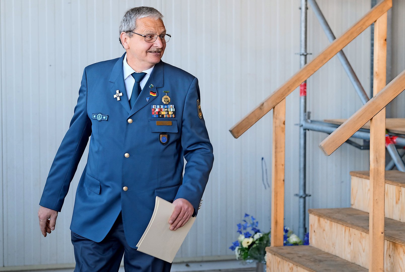 Der neue Mann an der THWSpitze Das Technische Hilfswerk und seine