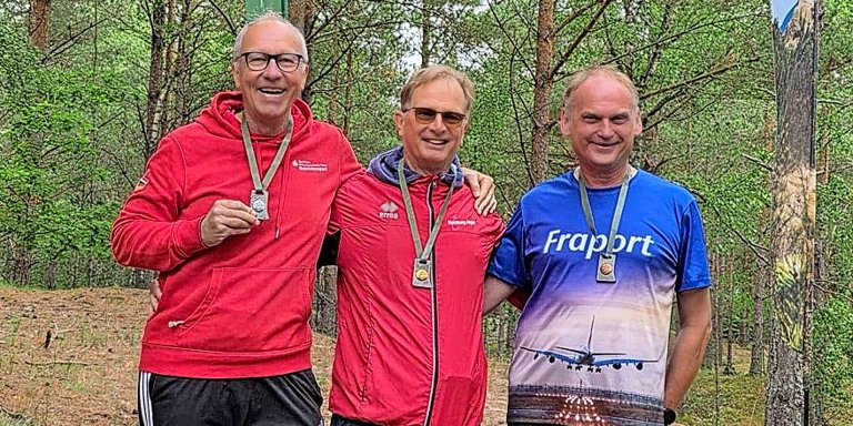 Mit Kompass und Karte im hohen Norden: Lamspringer Ludwig Albrecht beim ...