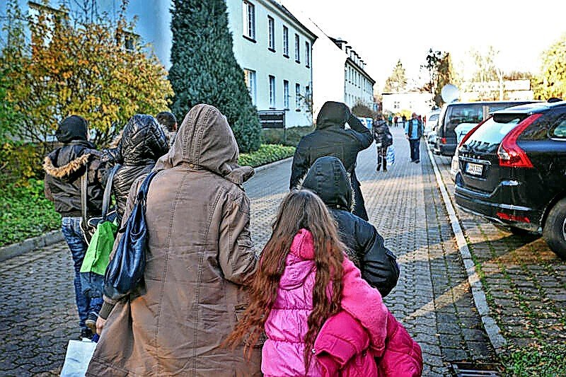 Experten Ausblick: Damit Mehr Flüchtlinge Arbeiten, Was Erwartet Ukrainer Bei Der Bürgergeld Debatte? - 26rl17x