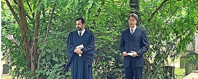 Hildesheimer nehmen Abschied von von Eickstedt
