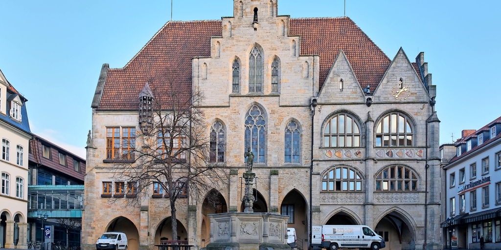 Stadt Hildesheim verdient mit ihren Schulden Geld