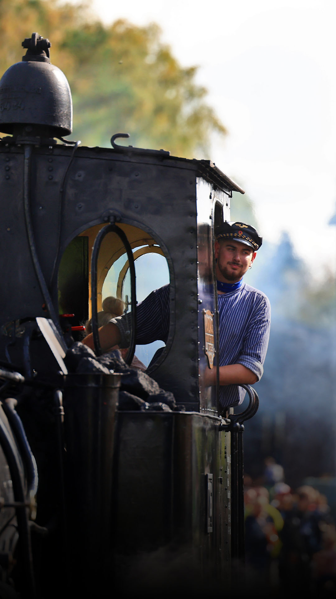 Sie sind erst 20 – und  steuern jetzt die 125 Jahre alte Almetalbahn