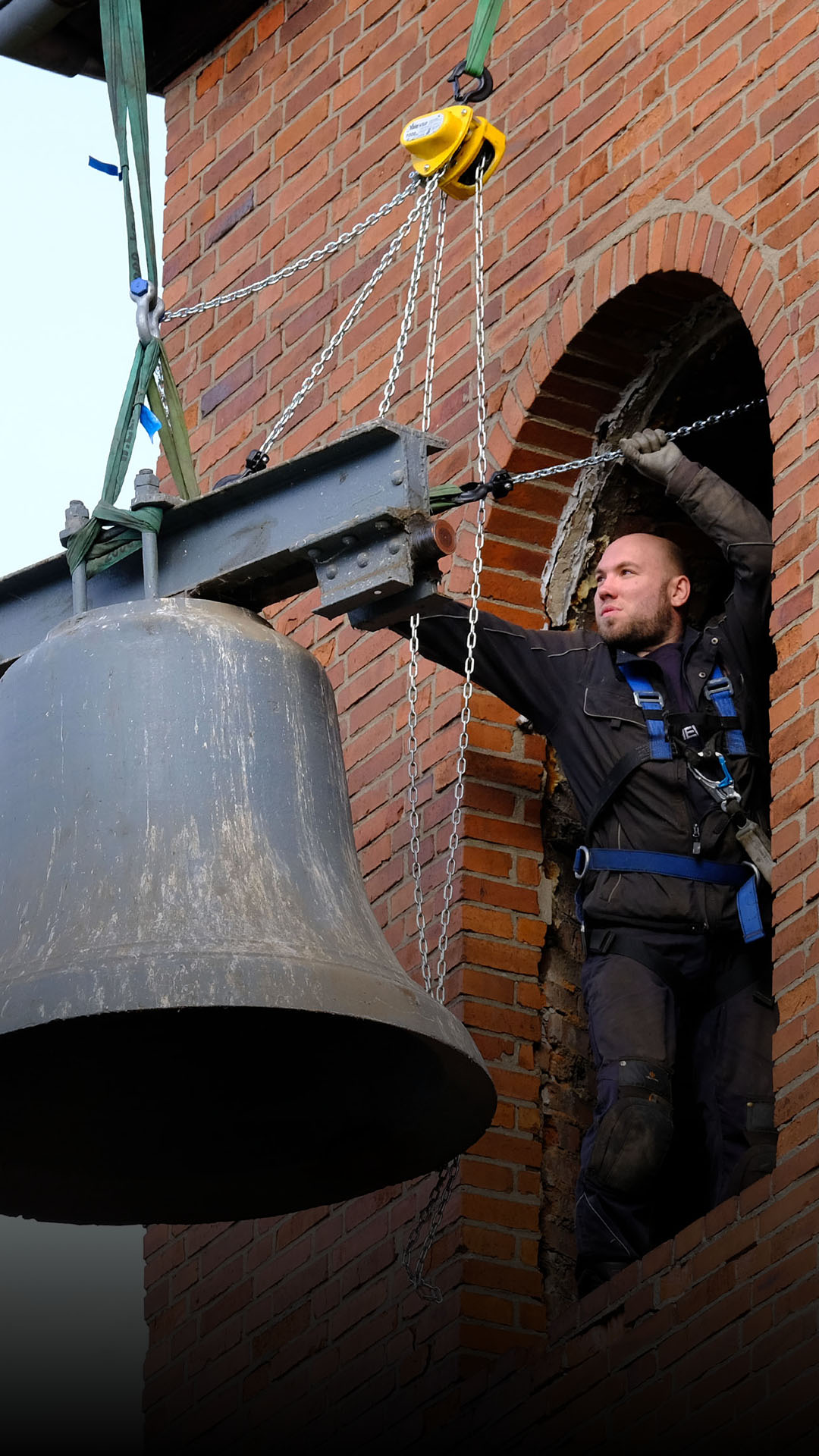 Glocken aus Kirche in Ochtersum ausgebaut