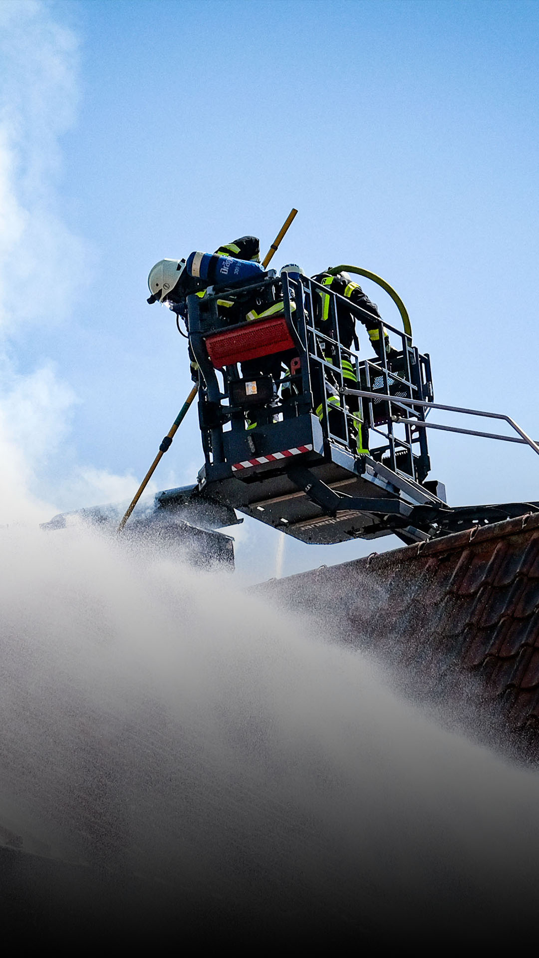 Dachstuhlbrand: Großeinsatz für die Feuerwehr