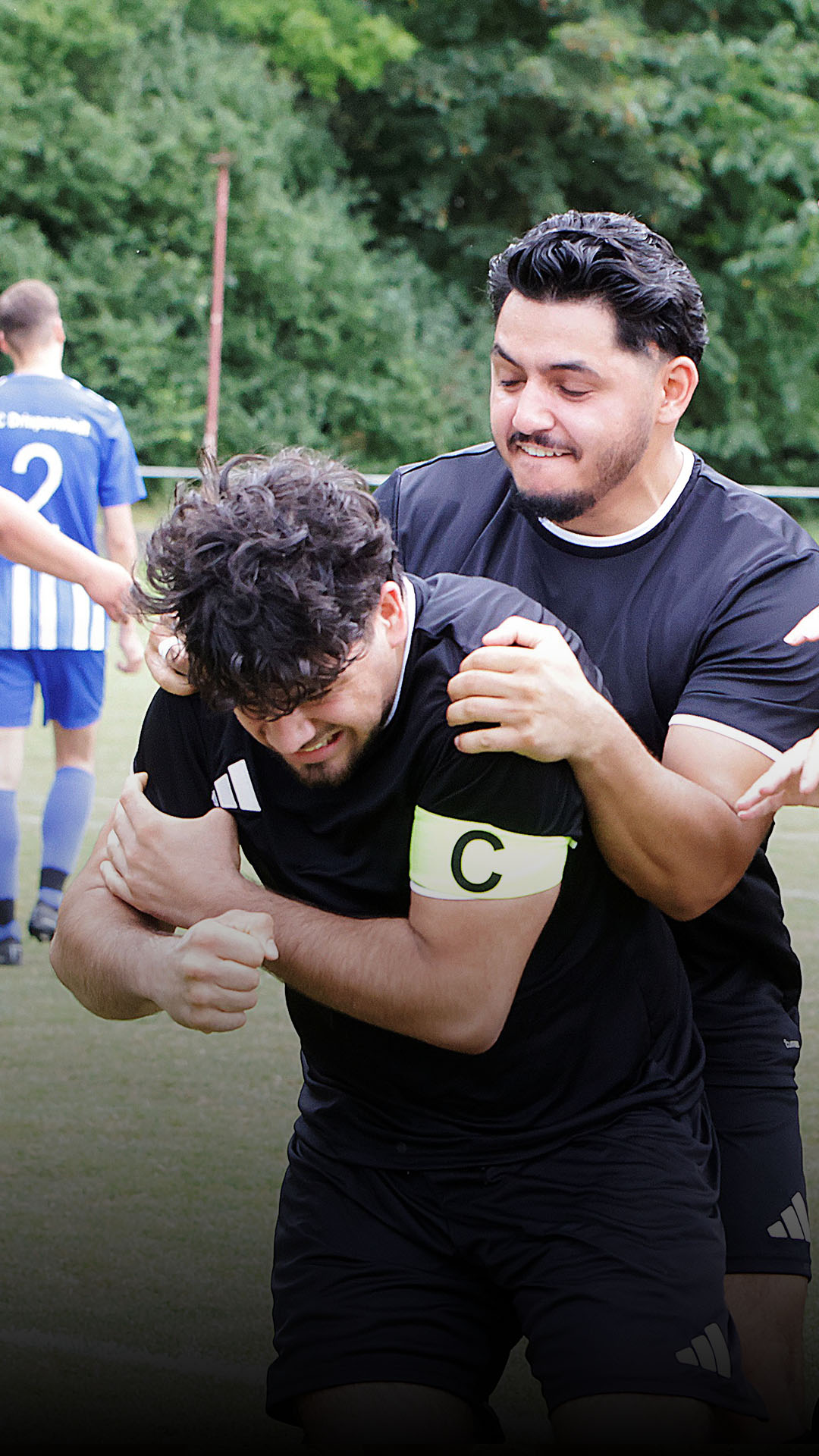 FC Domstadt: Schmerzhafter Torjubel und ein Auftaktsieg