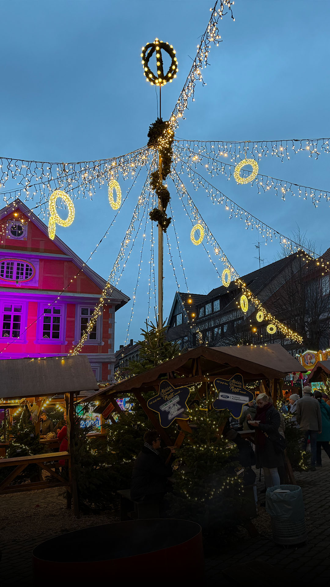 Ein Rundgang über den Alfelder Weihnachtsmarkt