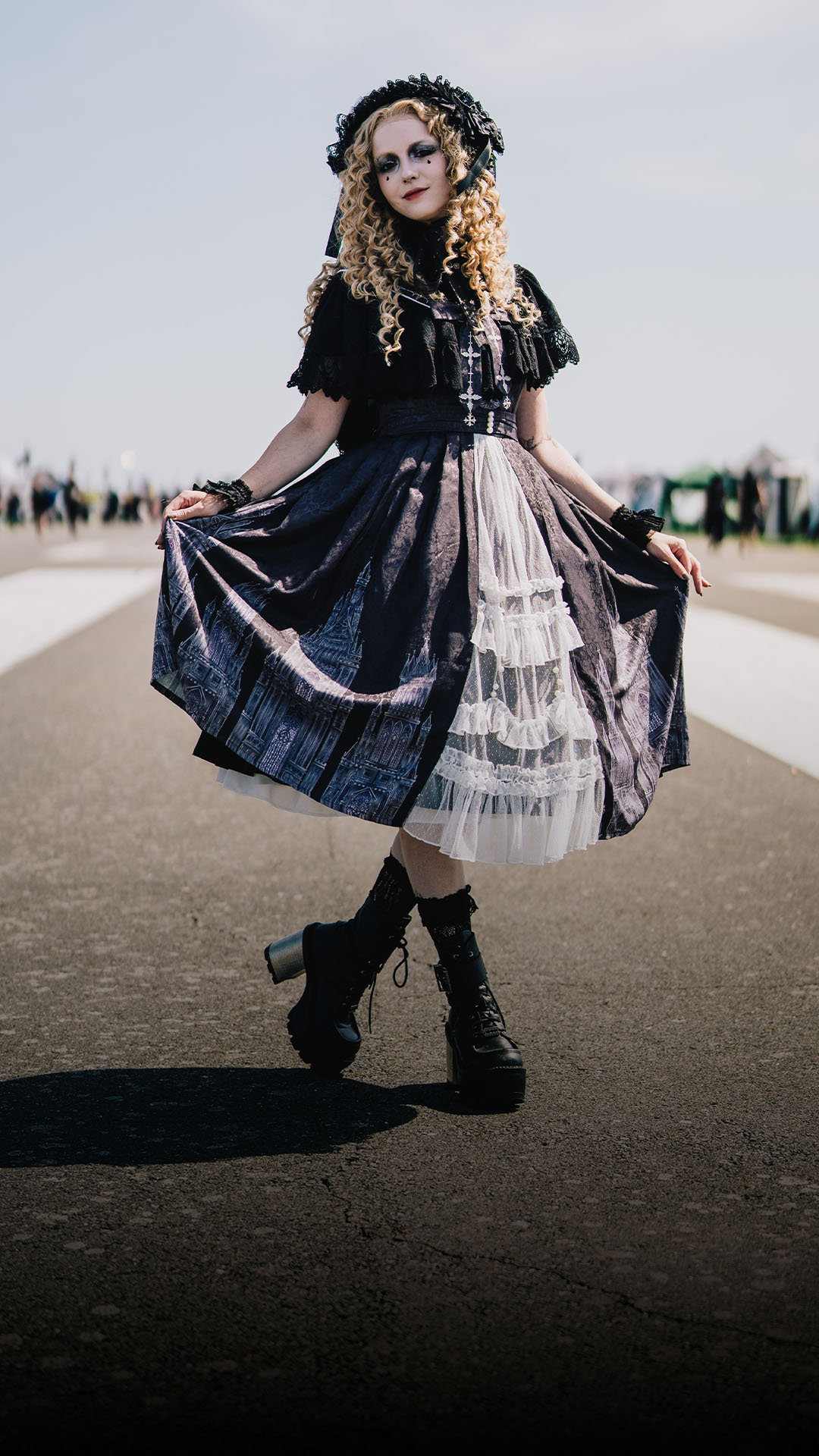 Verwandlung fürs M'era Luna: Wie Chantal zur Gothic-Lolita wird