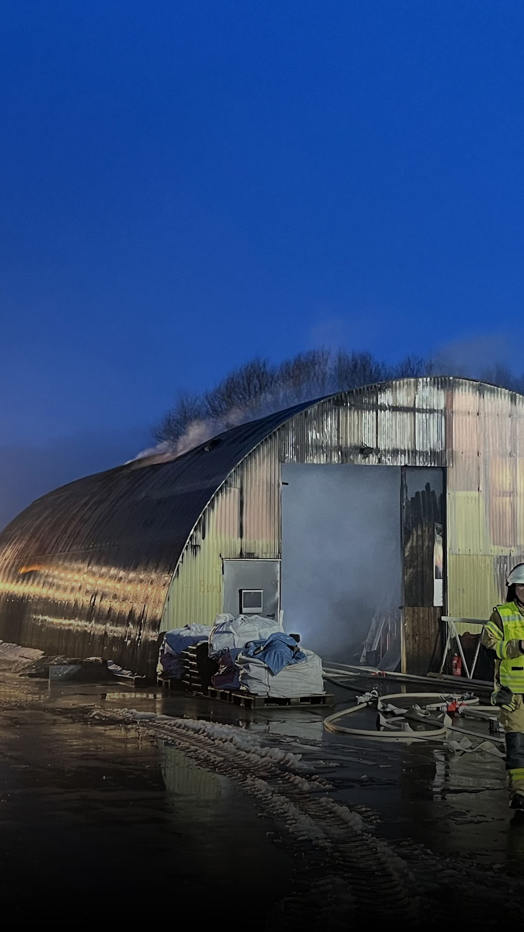 Feuer in einer Lagerhalle in Sarstedt